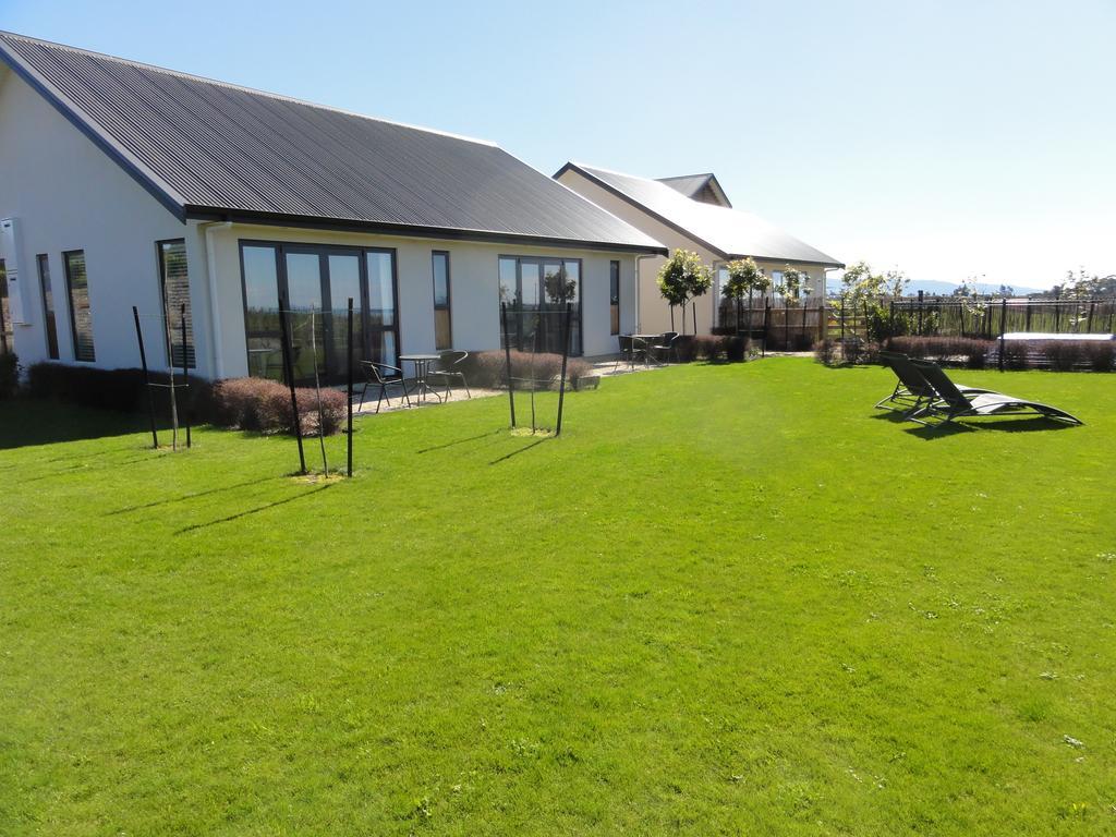 Pine Hill Lodge In Vineyard Mapua Esterno foto