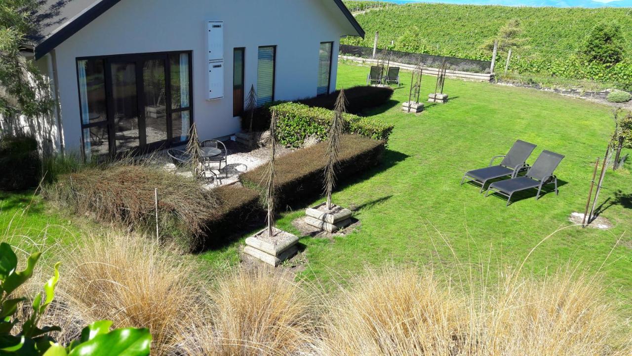 Pine Hill Lodge In Vineyard Mapua Esterno foto